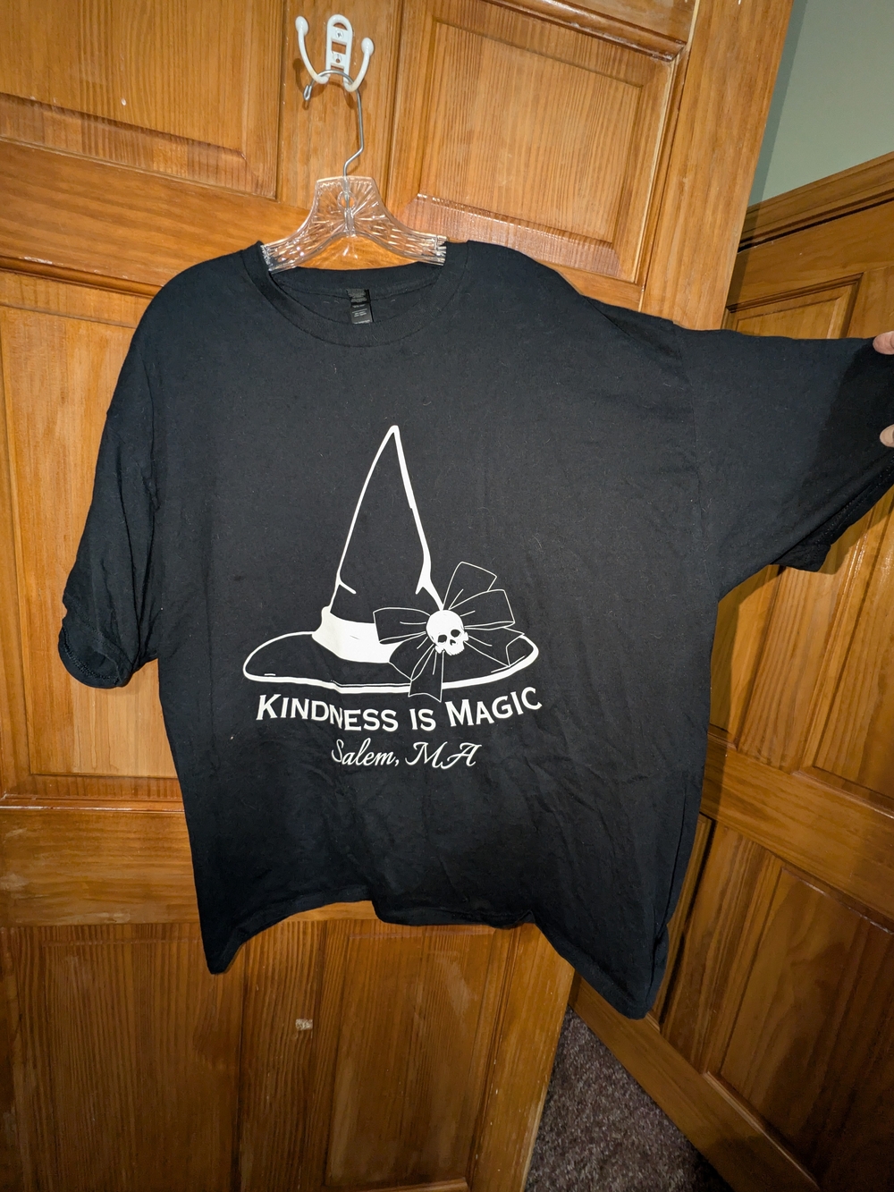 Gildan Black Unisex Tee, White Witch Hat Graphic-"Kindness Is Magic" Salem MA